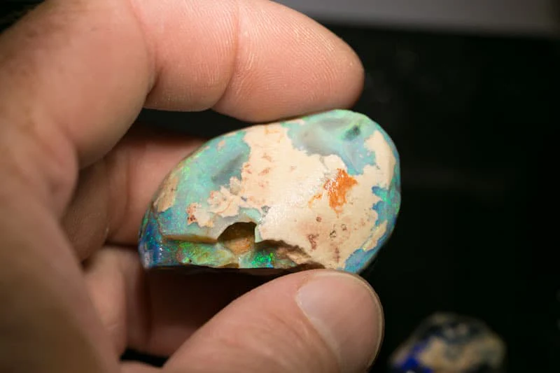 183 ct rough opal parcel 6pc intermediate cutter - Image 2