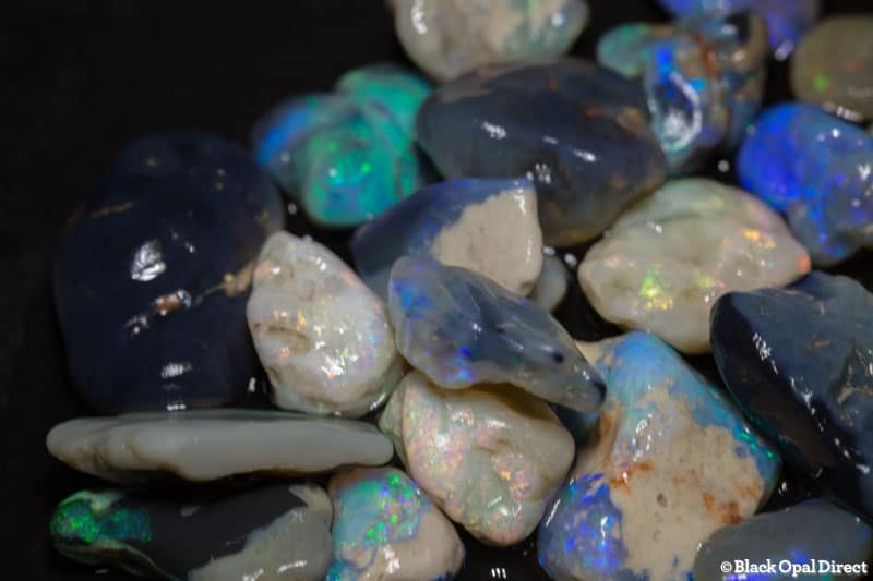 185 ct rough opal parcel - Image 3