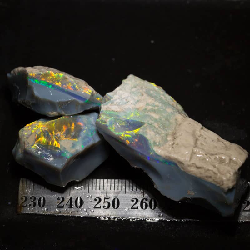 189 ct rough opal parcel 3 pieces - Image 2