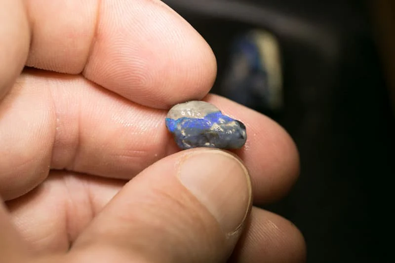 190 ct rough opal parcel 17 pieces - Image 2