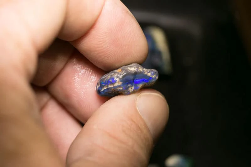 190 ct rough opal parcel 17 pieces - Image 3