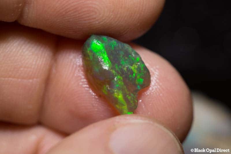 194 ct rough opal parcel for intermediate opal cutters - Image 5