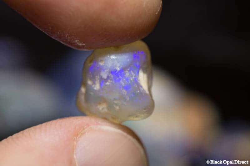 194 ct rough opal parcel for intermediate opal cutters - Image 9