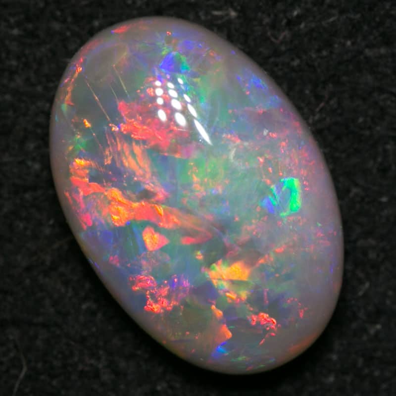2.00 ct white opal 10.5x7x3.5mm - Image 2