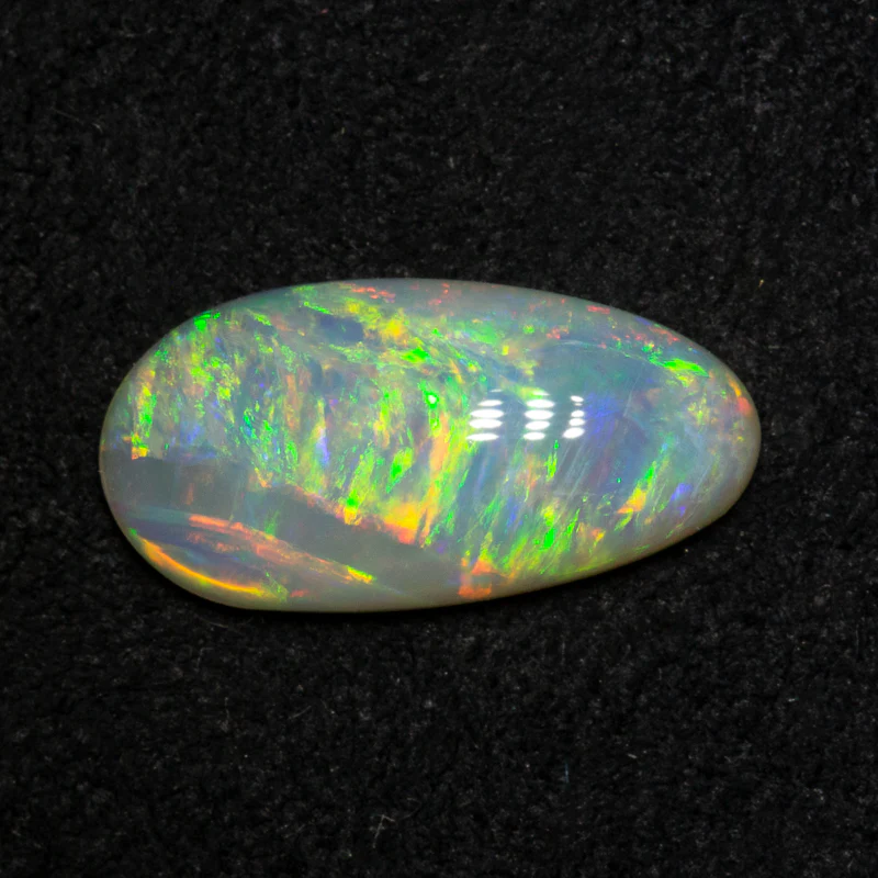 2.00 ct white opal 13.7x6.9x3.3mm - Image 3