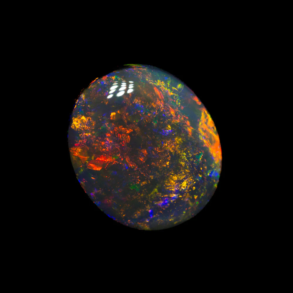2.01 ct black opal 10.4x9x3.1mm - Image 2