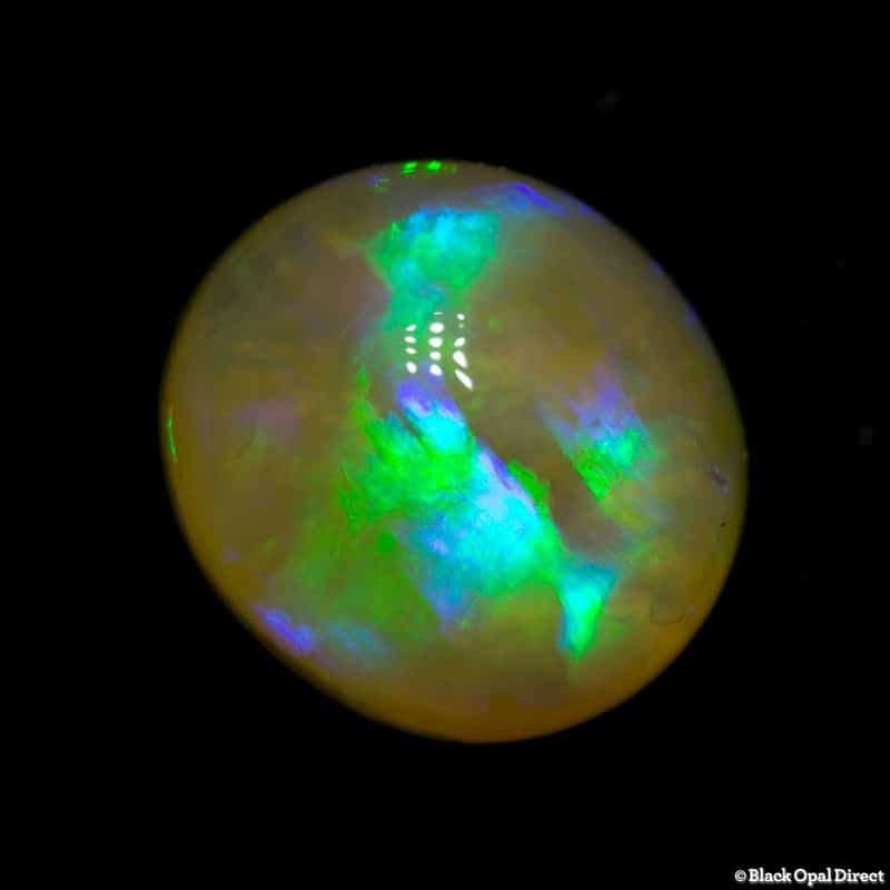 2.01 ct crystal opal 8.5x7.5x5mm - Image 2