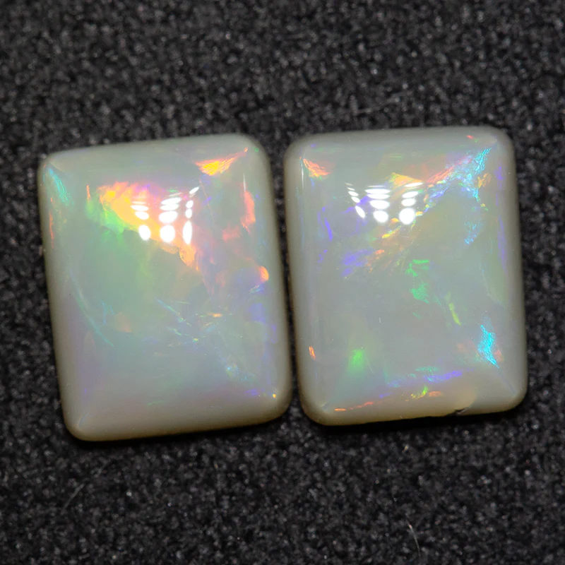 2.03 ct dark opal pair 7.4x6x3mm - Image 2