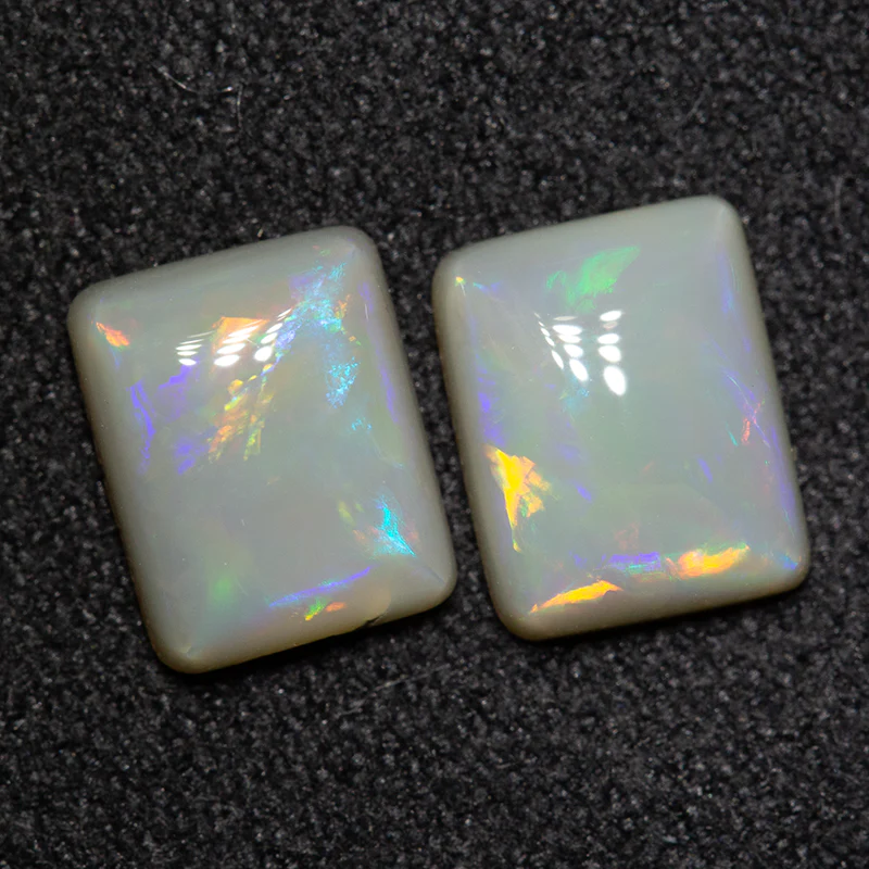 2.03 ct dark opal pair 7.4x6x3mm - Image 3