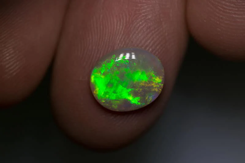 2.04 ct dark opal 11x9x2.5mm - Image 3