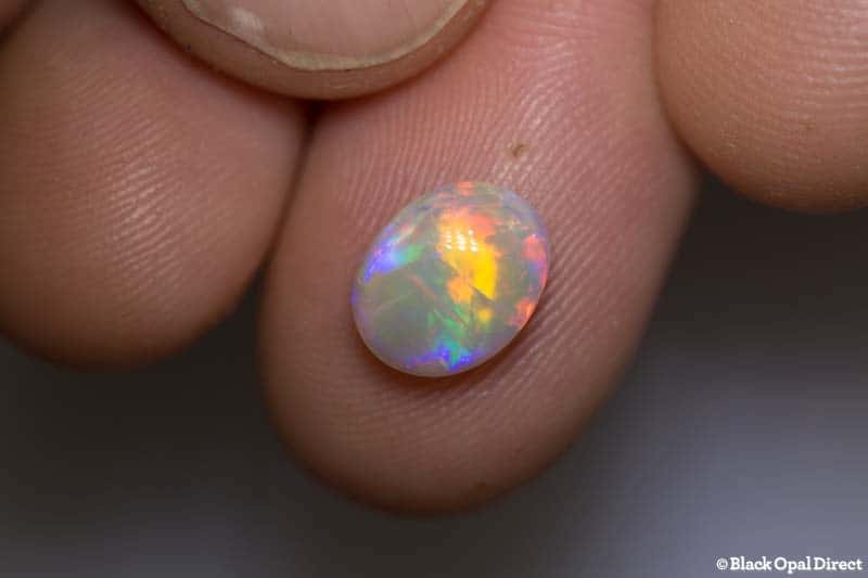 2.05 ct crystal opal 10x8x4mm - Image 5