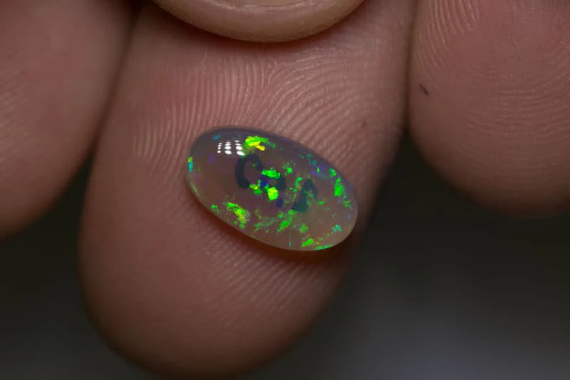 2.07 ct crystal opal 12x7x3.5mm - Image 2