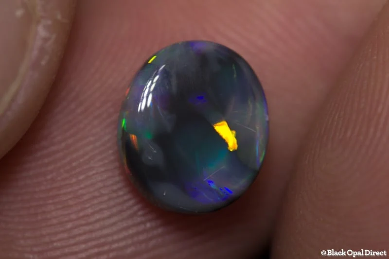 2.08 ct black opal 10x8.5x4mm - Image 2
