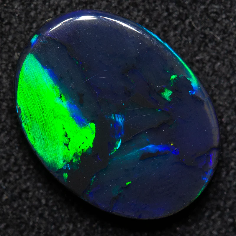 2.10 ct black opal 11.5x8.7x3mm - Image 2