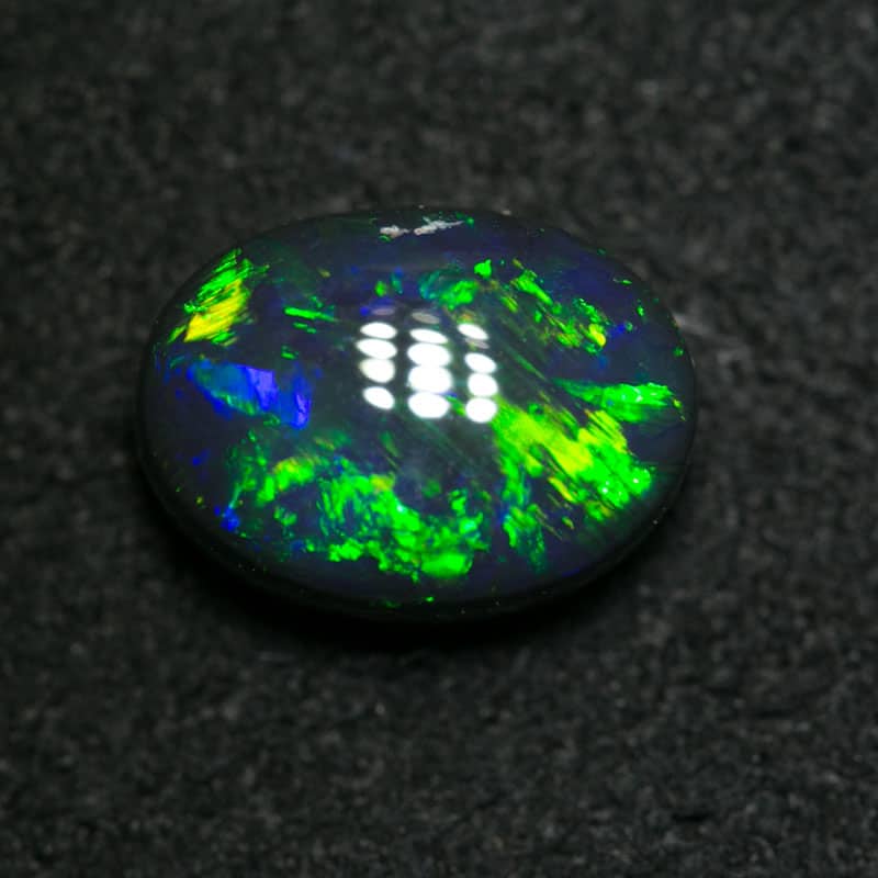 2.11 ct black opal 9.5x7x4.5mm - Image 2