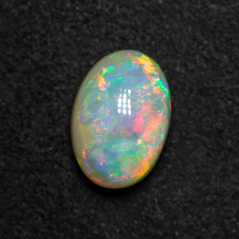 2.12 ct double-sided crystal opal 9.4x6.6x5.5mm - Image 3