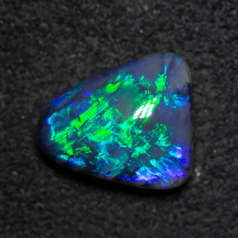 2.14 ct black crystal opal 9.5x8.4x4.8mm - Image 2