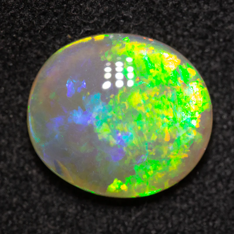 2.14 ct crystal opal 10.6x9.4x3.7mm - Image 2