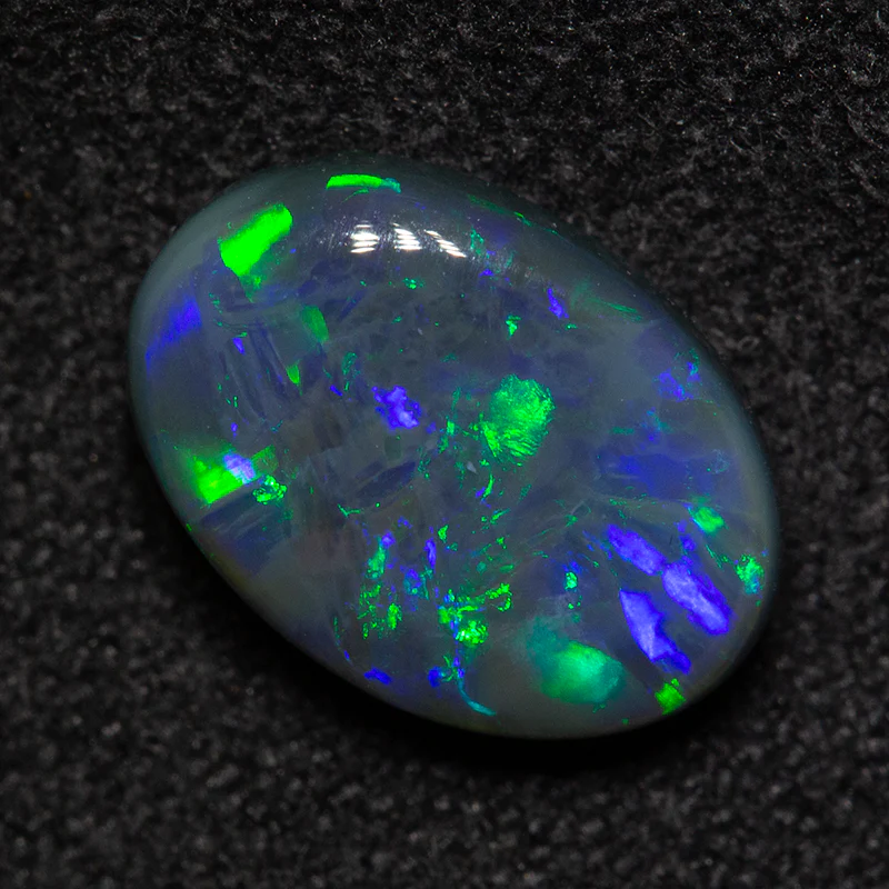 2.08 ct double-sided black opal 10.3x7.3x4.3mm - Image 3