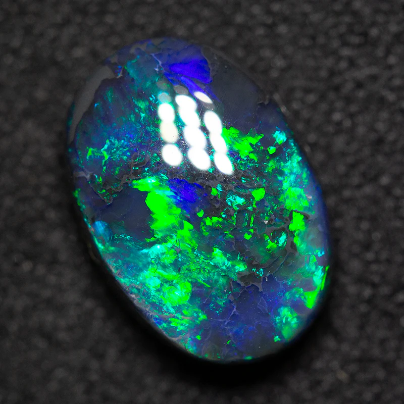 2.15 ct black opal 10.6x7.4x4.3mm - Image 3