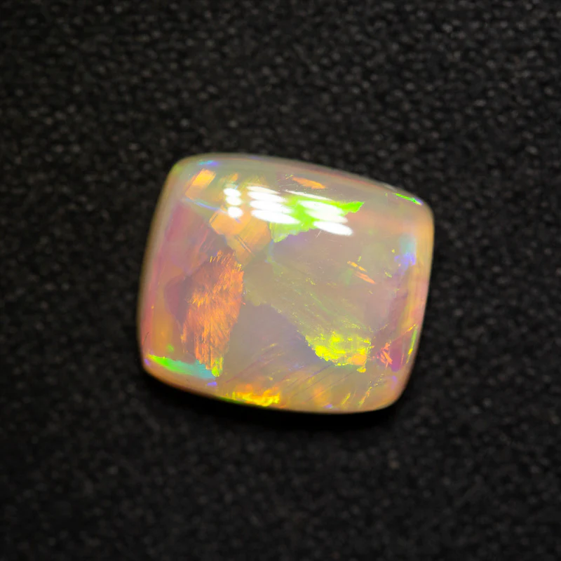 2.17 ct crystal opal 9.5x8.3x3.7mm - Image 2