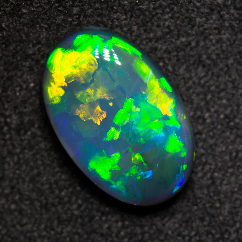 2.20 ct black opal 11.3x7.3x4mm - Image 2