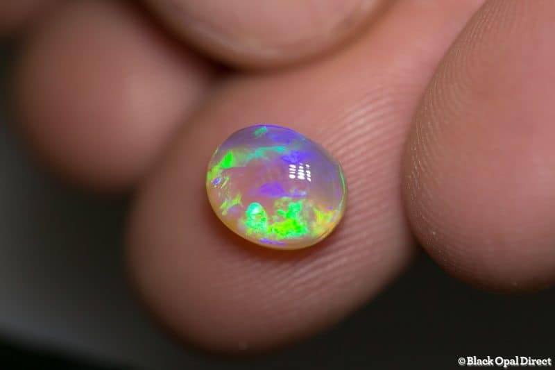 2.22 ct crystal opal 9.2x7.9x5mm - Image 4