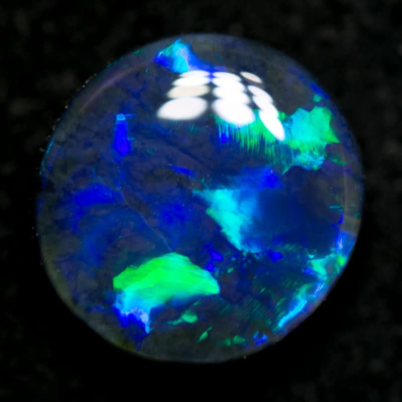 2.23 ct black opal 9x8.5x4.5mm - Image 5