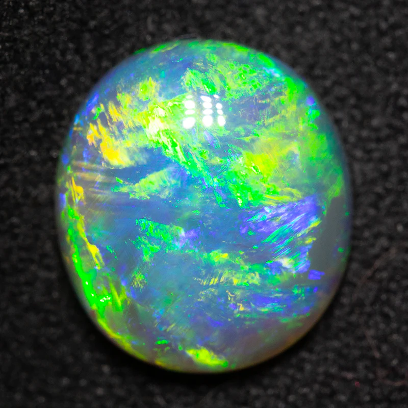 2.23 ct crystal opal 10.1x9x3.8mm - Image 3