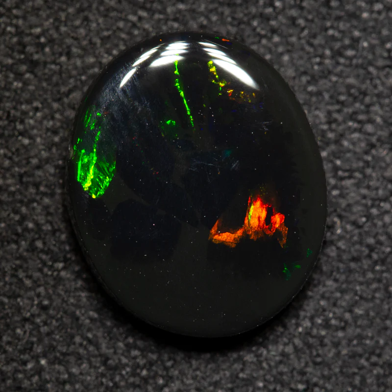 2.24 ct black opal 11x9.1x3.1mm - Image 3