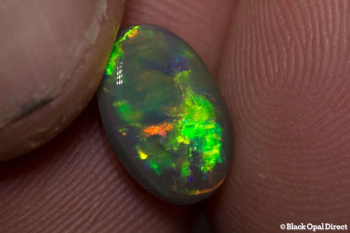 2.24 ct semi black opal 12x8.5x3.5mm - Image 3