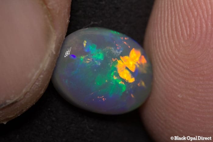 2.24 ct semi black opal 12x8.5x3.5mm - Image 4