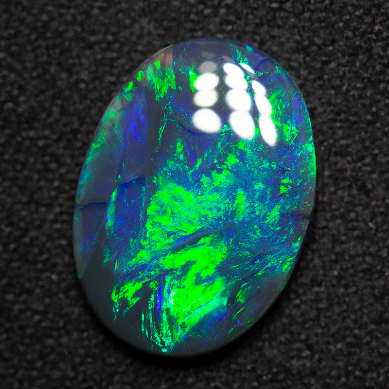 2.26 ct black opal 13.1x9.6x2.7mm - Image 3