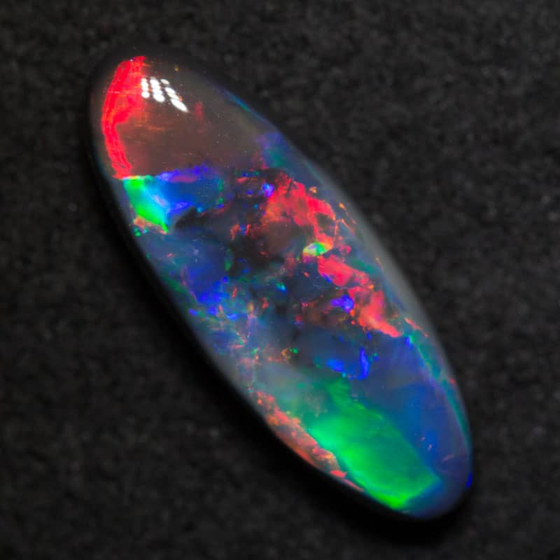 2.26 ct black opal 15.1x5.7x3.7mm - Image 2