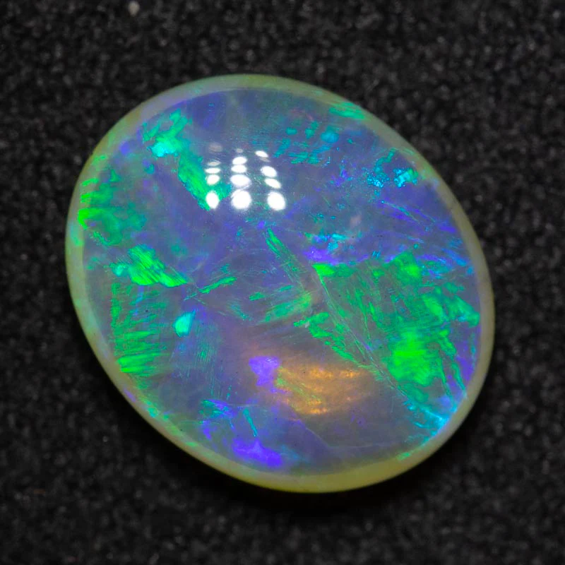 2.27 ct crystal opal 10.8x9x3.8mm - Image 2