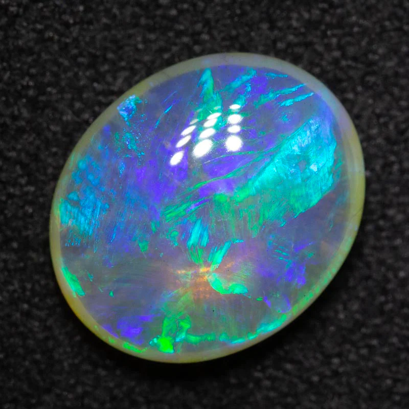 2.27 ct crystal opal 10.8x9x3.8mm - Image 3
