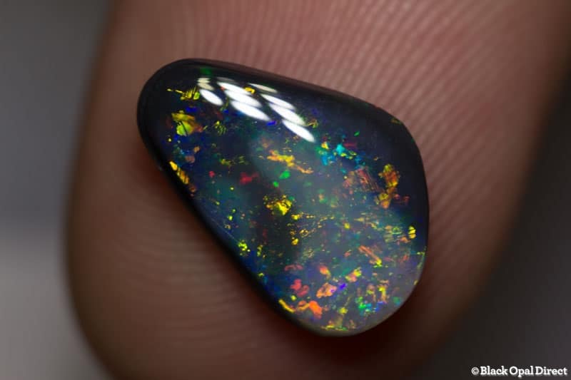 2.32 ct party colored black opal 13x9x3mm - Image 2