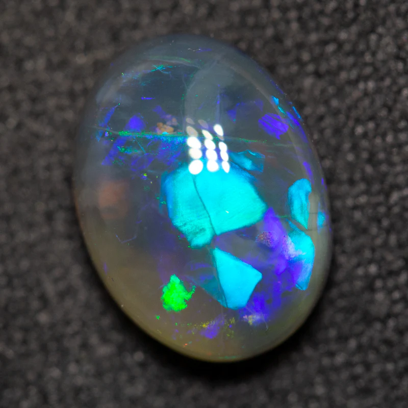 2.33 ct black crystal opal 10.6x7.9x4.7mm - Image 3