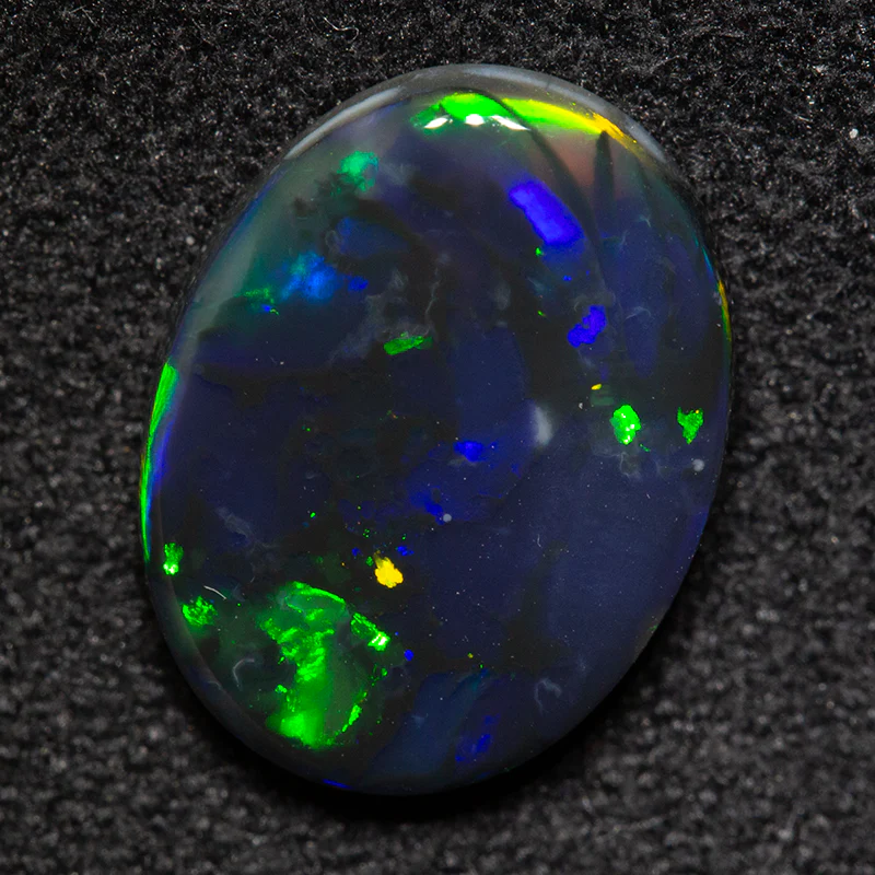 2.34 ct black opal 11.8x9.1x2.9mm - Image 4