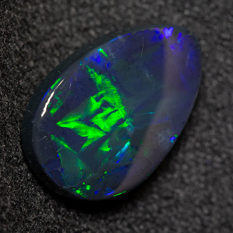 2.35 ct black opal 12x7.9x3.4mm - Image 3