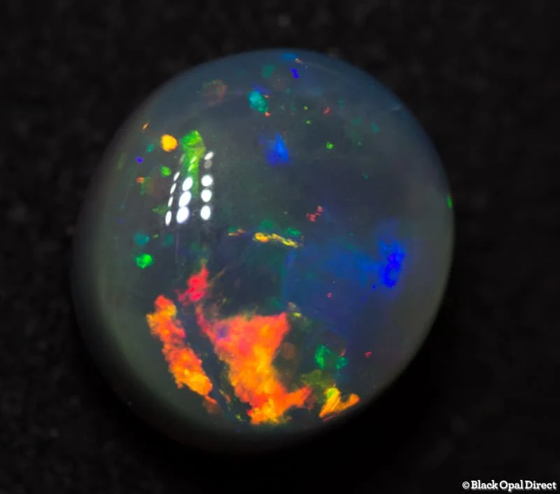 2.36ct semi black opal 9x8x5mm - Image 3