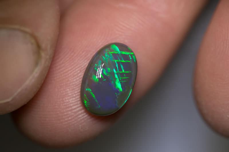 2.37 ct black opal 12x7x4mm - Image 2