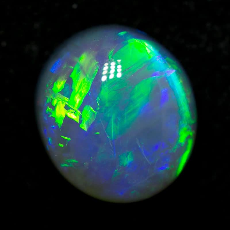 2.37 ct crystal opal 9x8x5mm - Image 2