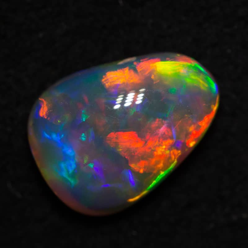 2.37 ct gem crystal opal 11x8x4.5mm - Image 2