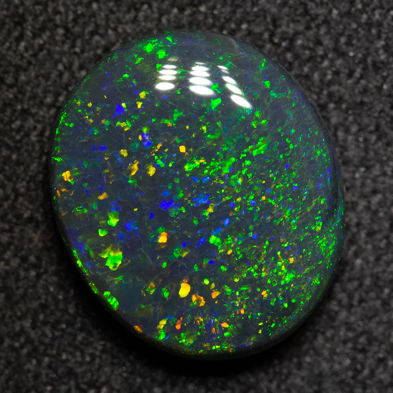 2.38 ct black opal 10.6x9x3.7mm - Image 2