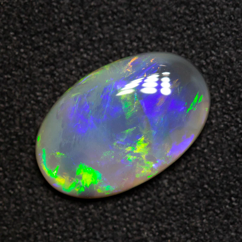 2.38 ct dark opal 13.1x8.4x3.3mm - Image 2