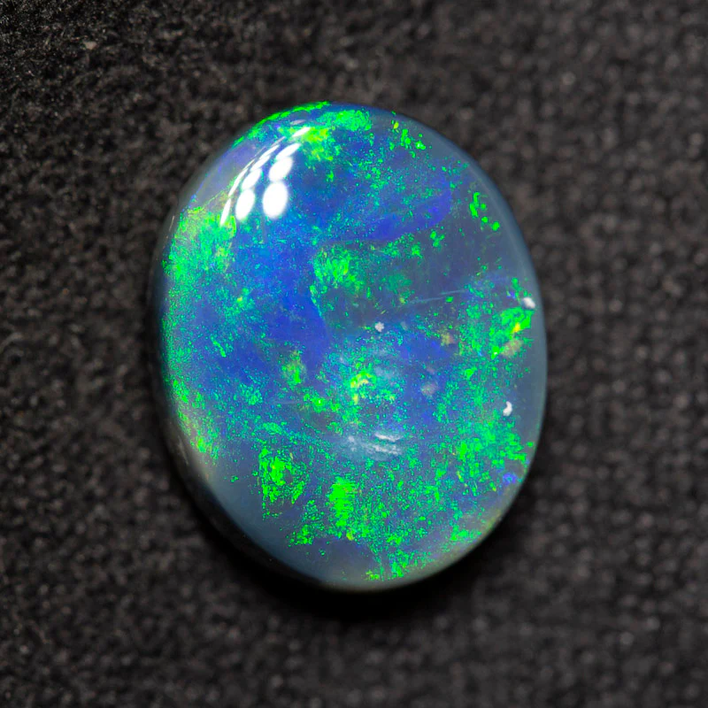 2.45 ct black opal 10.6x8.5x4.2mm - Image 2