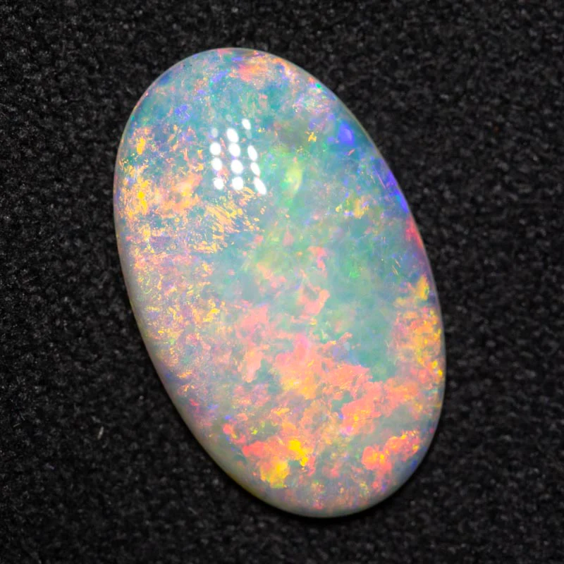 2.45 ct white opal 14.5x9x3mm - Image 4