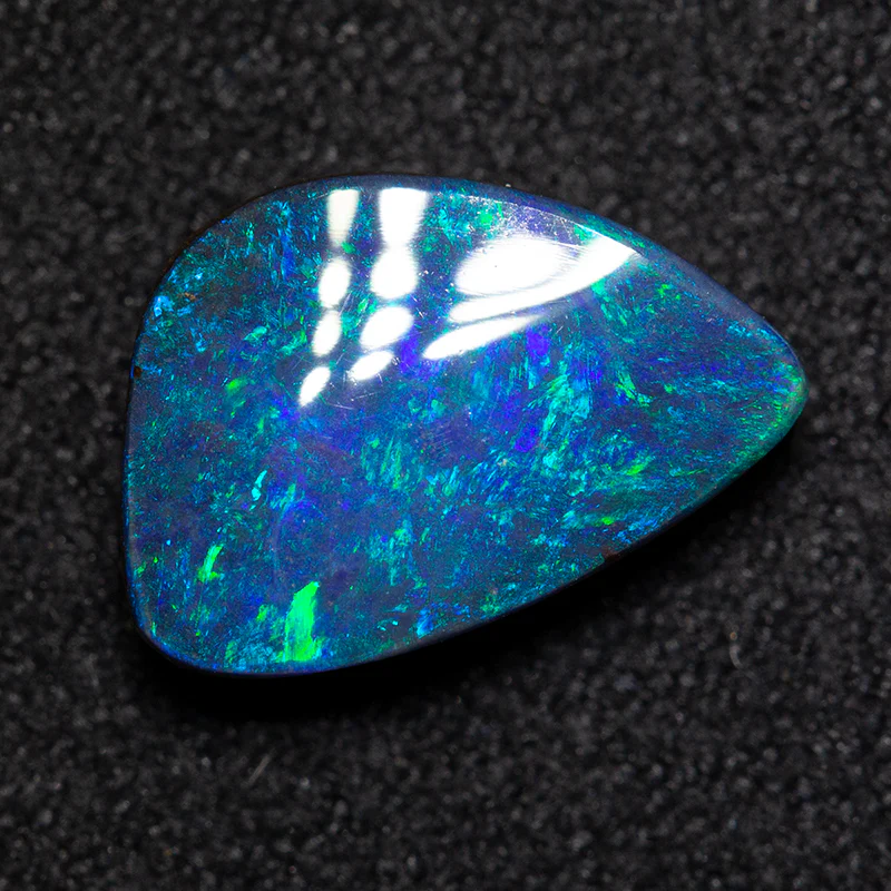2.47 ct boulder opal 11x7.5x3.5mm - Image 2