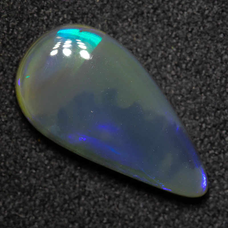 2.49 ct black crystal opal 15.2x7.9x3.7mm - Image 2